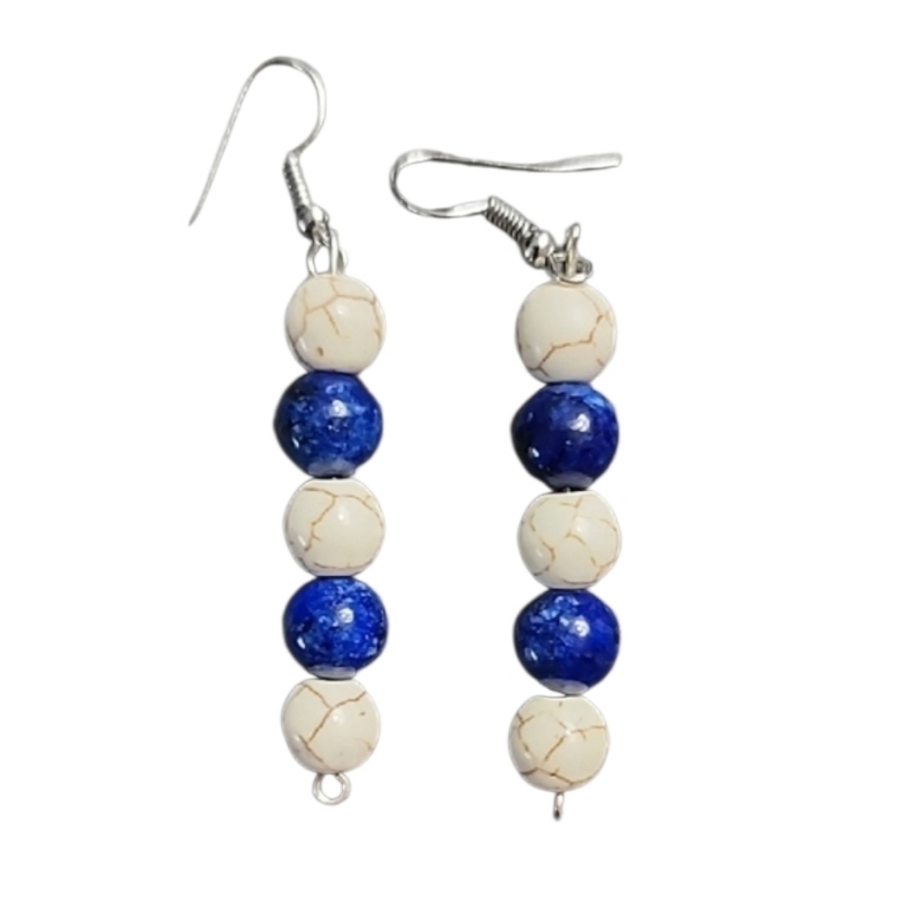 π₯4 for $20π₯Elegant Blue and White Beaded Earrings